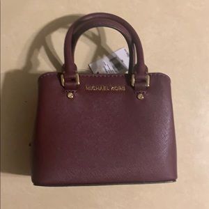 Michael Kors giftable mini crossbody